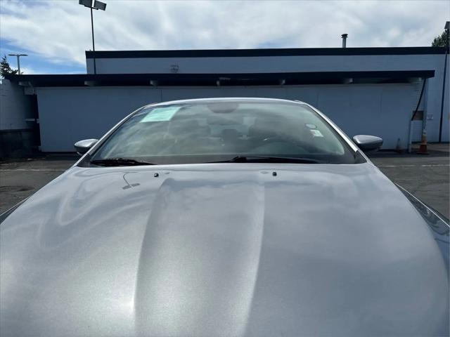 2016 Chrysler 200 C