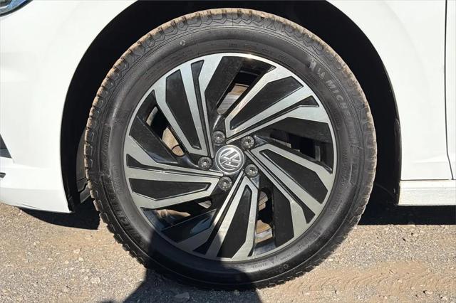 2019 Volkswagen Jetta 1.4T SEL Premium