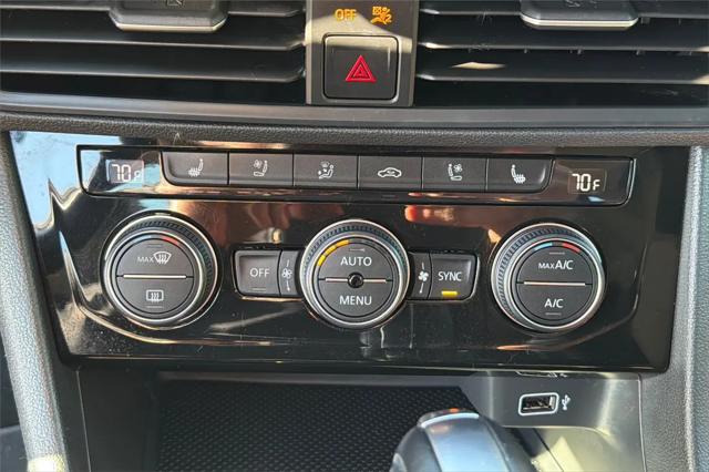 2019 Volkswagen Jetta 1.4T SEL Premium