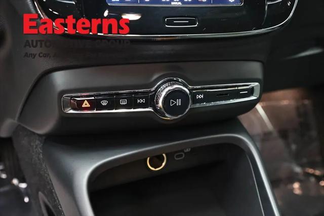 2023 Volvo XC40 B5 Core