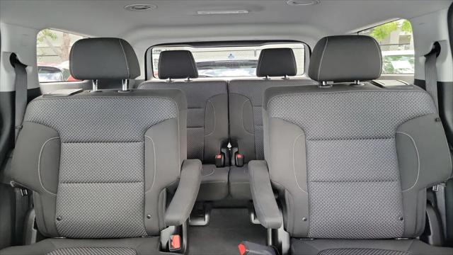 2023 GMC Acadia FWD SLE