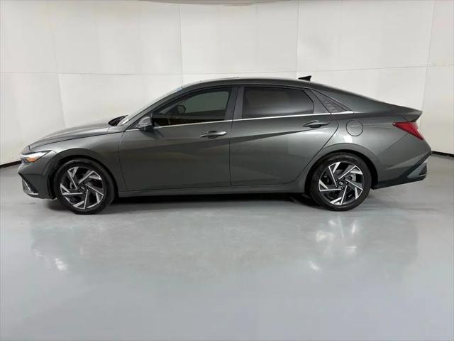2024 Hyundai Elantra Limited