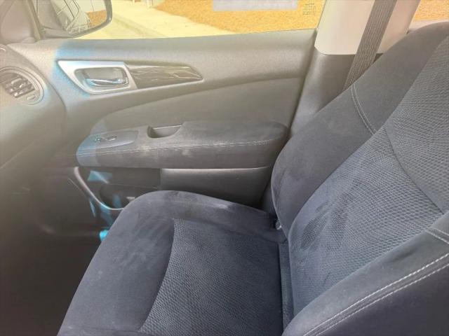 2014 Nissan Pathfinder S