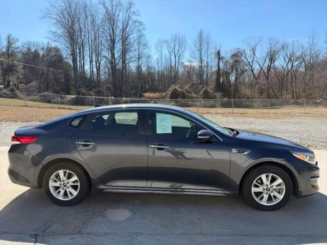 2017 Kia Optima LX