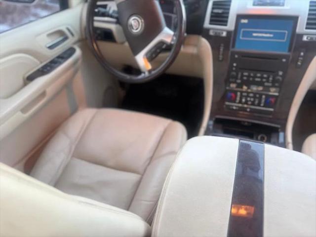 2008 Cadillac Escalade ESV Standard