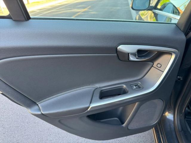 2016 Volvo S60 T5 Drive-E Premier