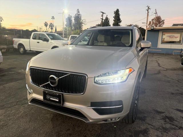 2016 Volvo XC90 T6 Momentum