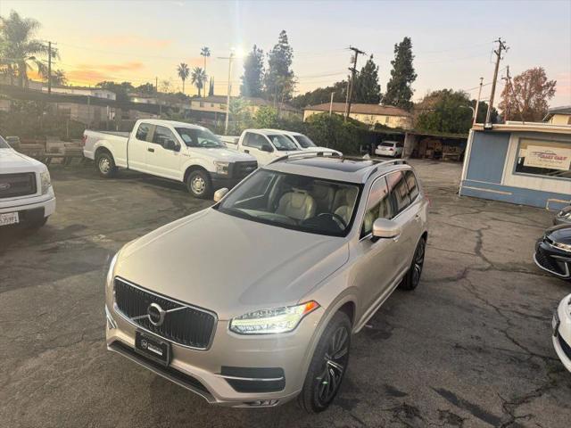 2016 Volvo XC90 T6 Momentum