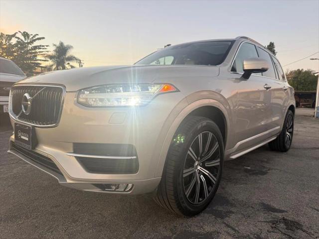 2016 Volvo XC90 T6 Momentum