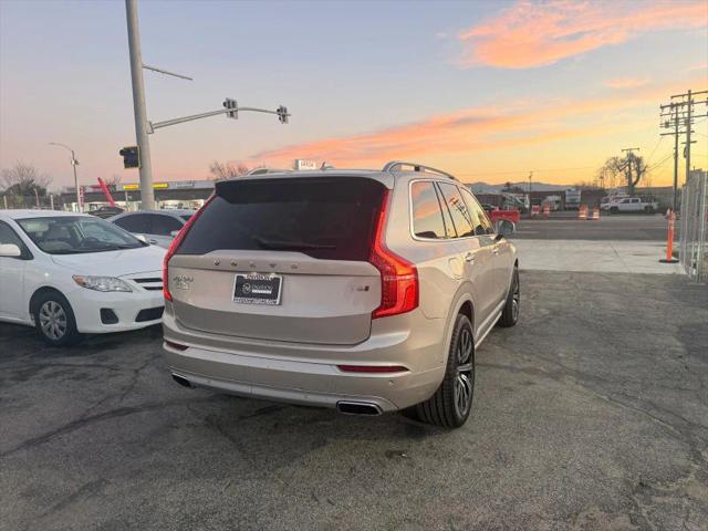 2016 Volvo XC90 T6 Momentum