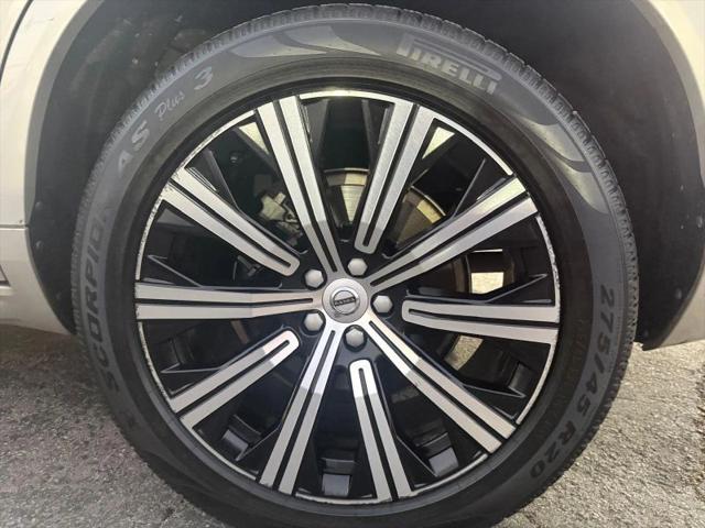 2016 Volvo XC90 T6 Momentum