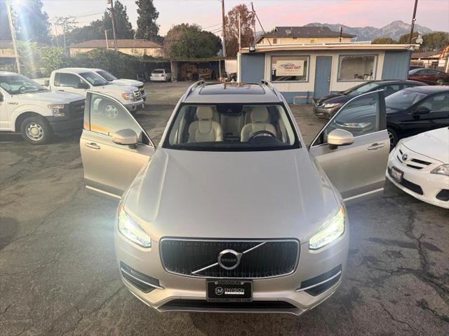 2016 Volvo XC90 T6 Momentum