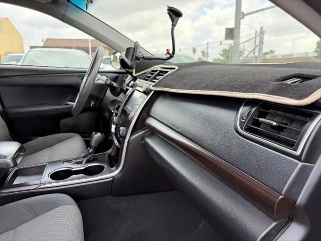 2017 Toyota Camry LE