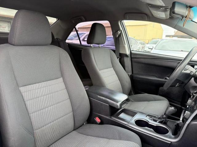 2017 Toyota Camry LE