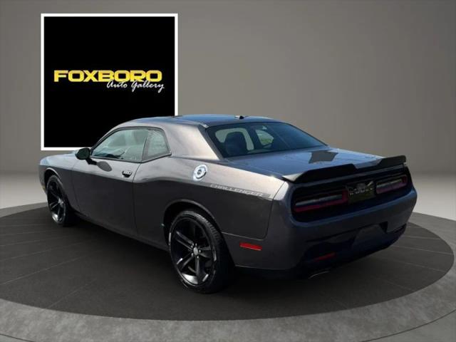 2015 Dodge Challenger SXT