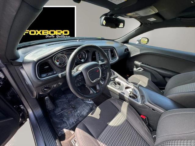 2015 Dodge Challenger SXT