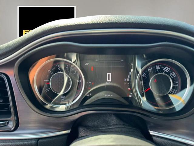 2015 Dodge Challenger SXT