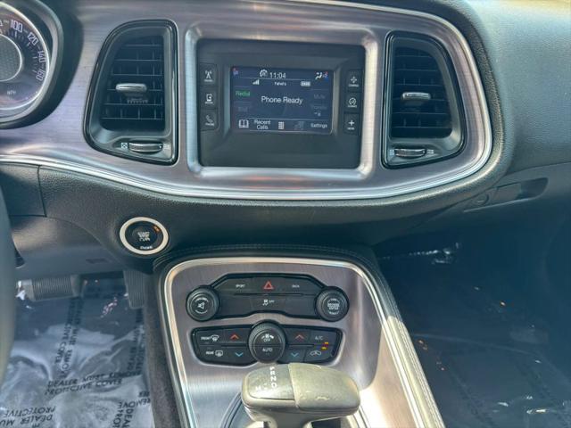 2015 Dodge Challenger SXT