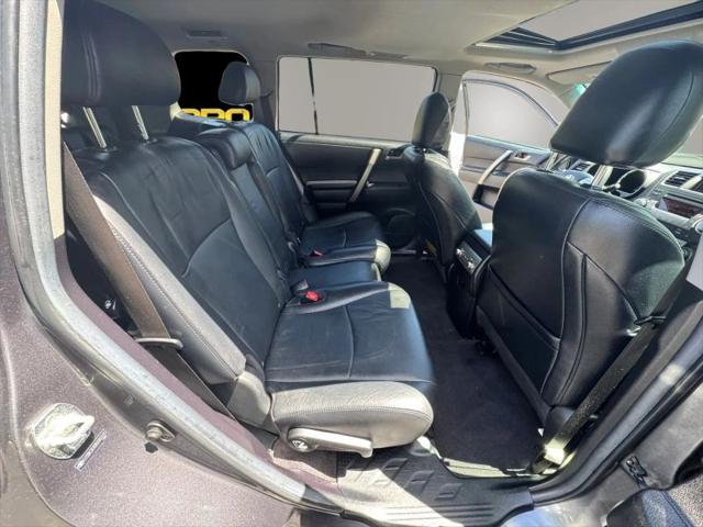 2011 Toyota Highlander SE V6