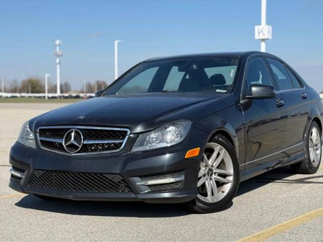 2013 Mercedes-Benz C-CLASS C 300 Luxury 4MATIC