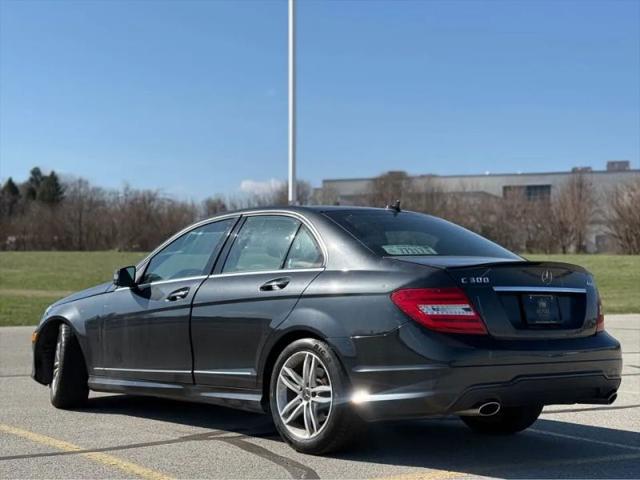 2013 Mercedes-Benz C-CLASS C 300 Luxury 4MATIC