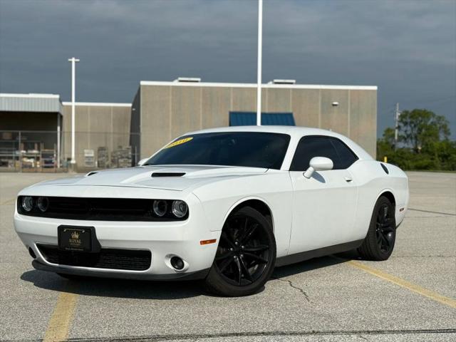 2016 Dodge Challenger SXT Plus