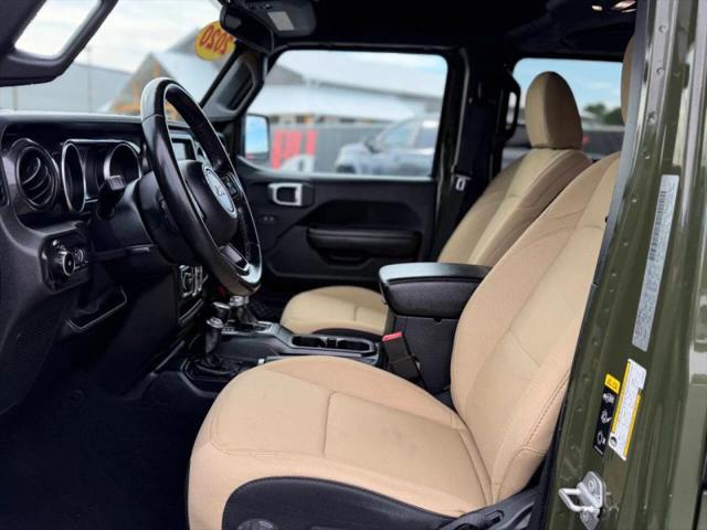 2020 Jeep Wrangler Black and Tan 4x4