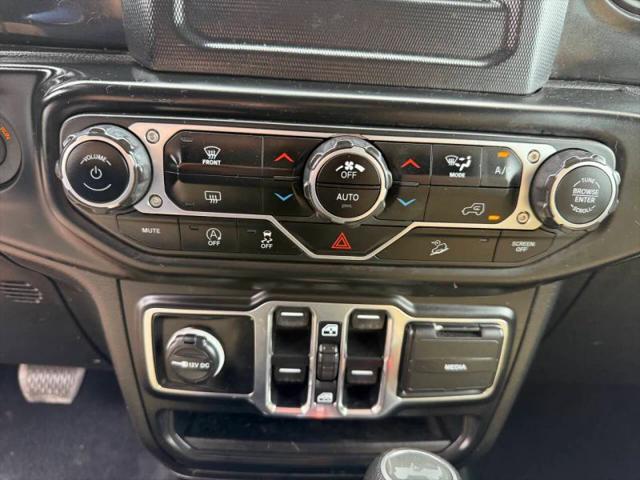 2020 Jeep Wrangler Black and Tan 4x4