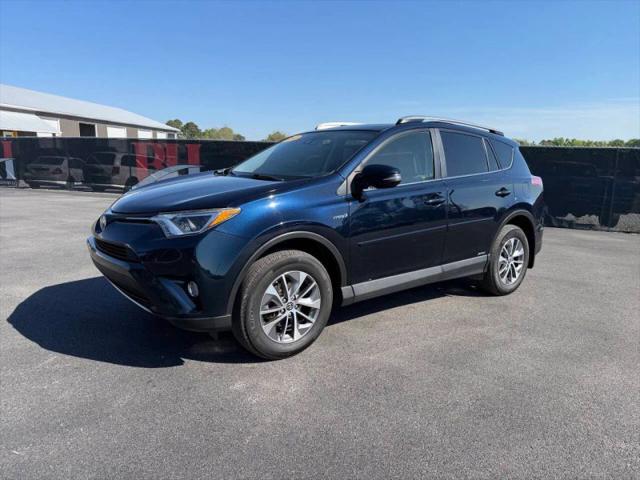 2017 Toyota RAV4 Hybrid XLE
