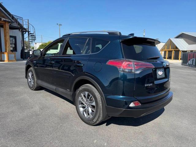 2017 Toyota RAV4 Hybrid XLE
