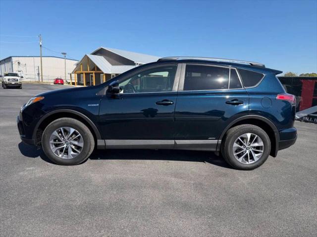 2017 Toyota RAV4 Hybrid XLE