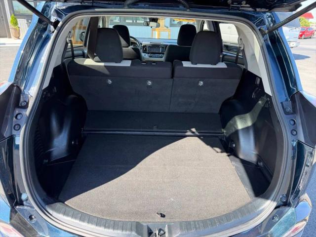 2017 Toyota RAV4 Hybrid XLE