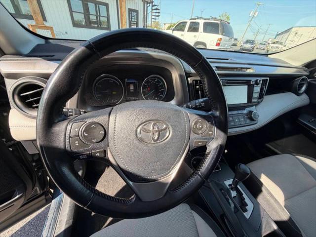 2017 Toyota RAV4 Hybrid XLE