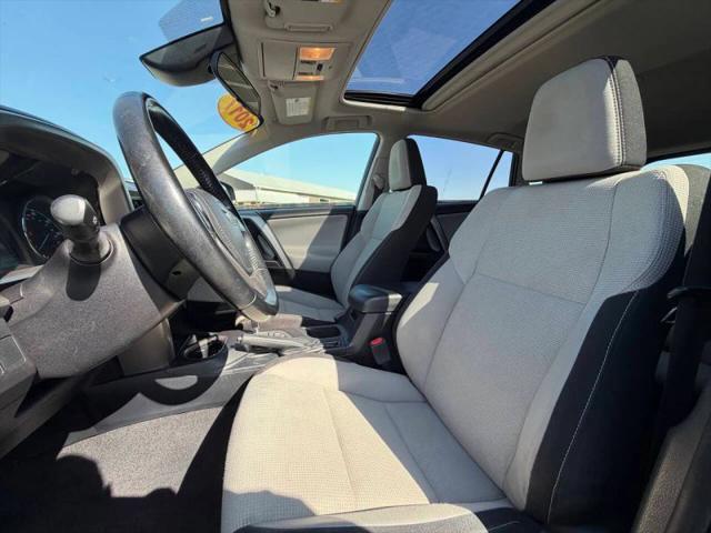 2017 Toyota RAV4 Hybrid XLE