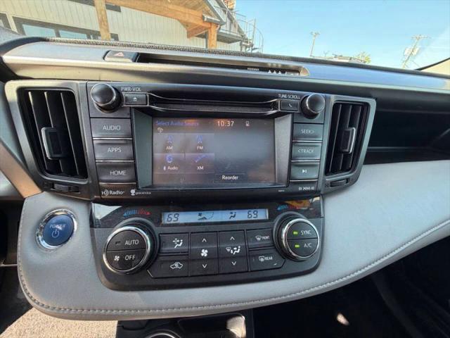 2017 Toyota RAV4 Hybrid XLE