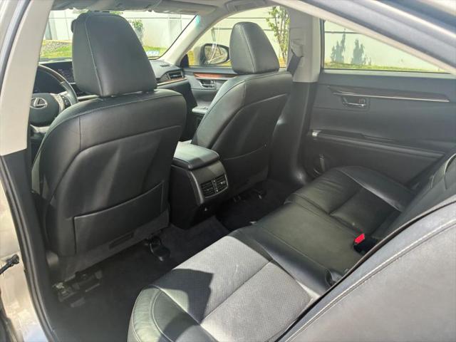 2015 Lexus ES 350 Crafted Line