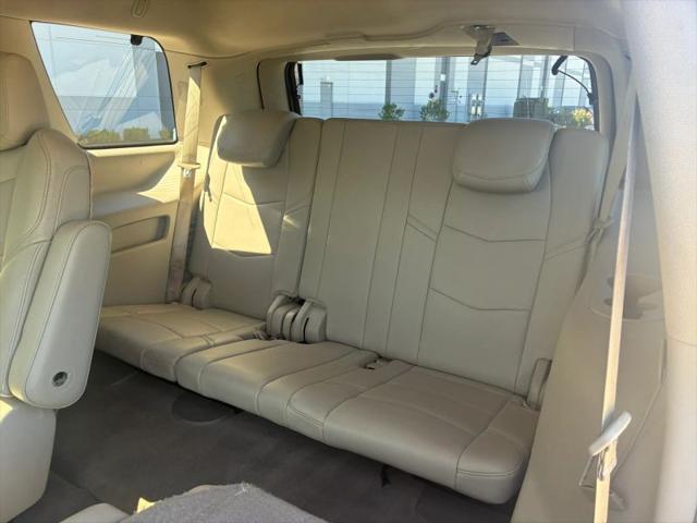 2017 Cadillac Escalade Standard
