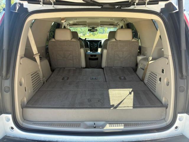 2017 Cadillac Escalade Standard