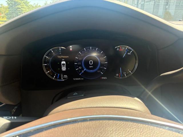 2017 Cadillac Escalade Standard