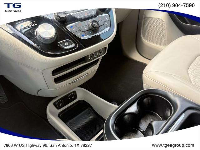 2021 Chrysler Voyager LXI