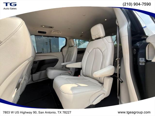 2021 Chrysler Voyager LXI