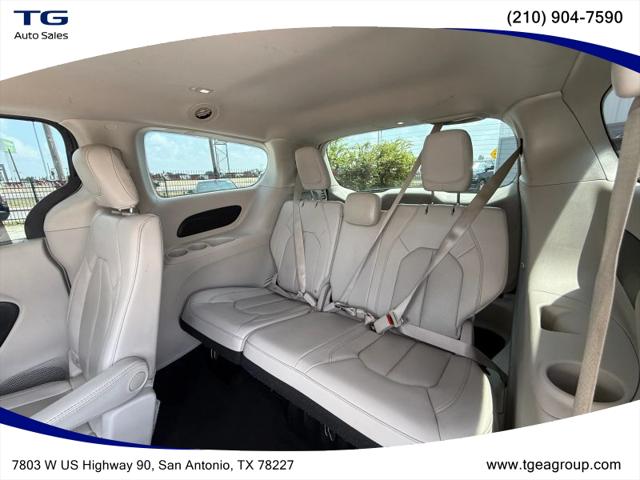 2021 Chrysler Voyager LXI