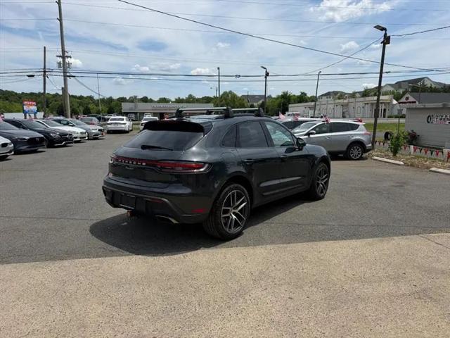 2025 Porsche Macan T