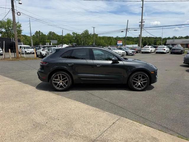 2025 Porsche Macan T