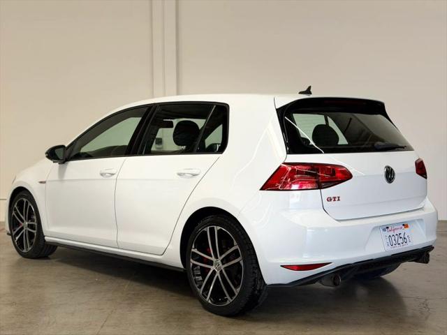 2017 Volkswagen Golf GTI Sport 4-Door
