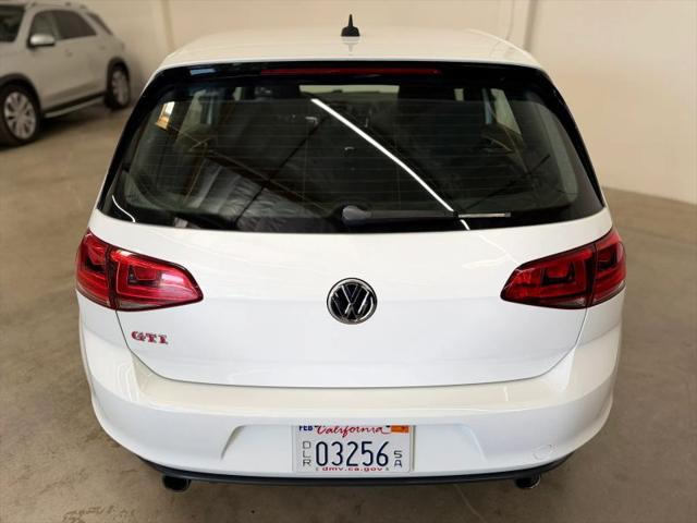 2017 Volkswagen Golf GTI Sport 4-Door