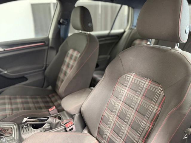 2017 Volkswagen Golf GTI Sport 4-Door