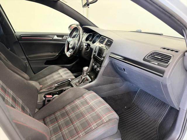 2017 Volkswagen Golf GTI Sport 4-Door