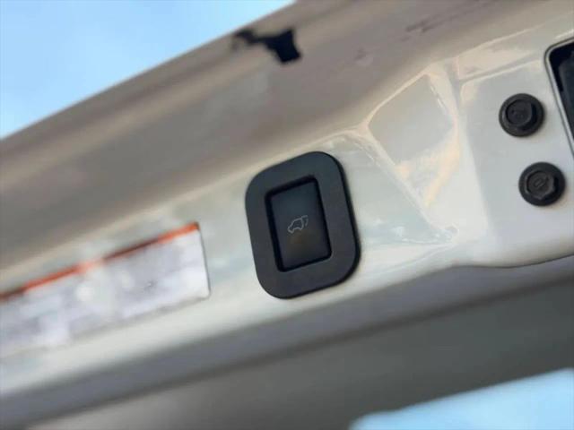 2017 Toyota Sienna SE 8 Passenger