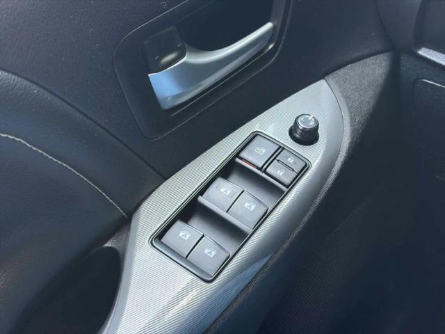 2017 Toyota Sienna SE 8 Passenger